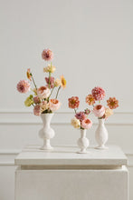 Load image into Gallery viewer, Wisp Budvase
