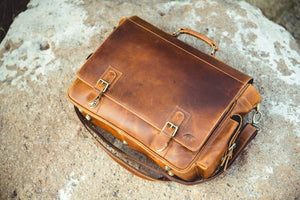 Sitka Leather Messenger l Antique Brown