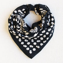 Load image into Gallery viewer, Floral Bandana l Black
