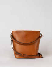 Load image into Gallery viewer, Bobbi Bucket Bag Midi | Cognac Classic Leather
